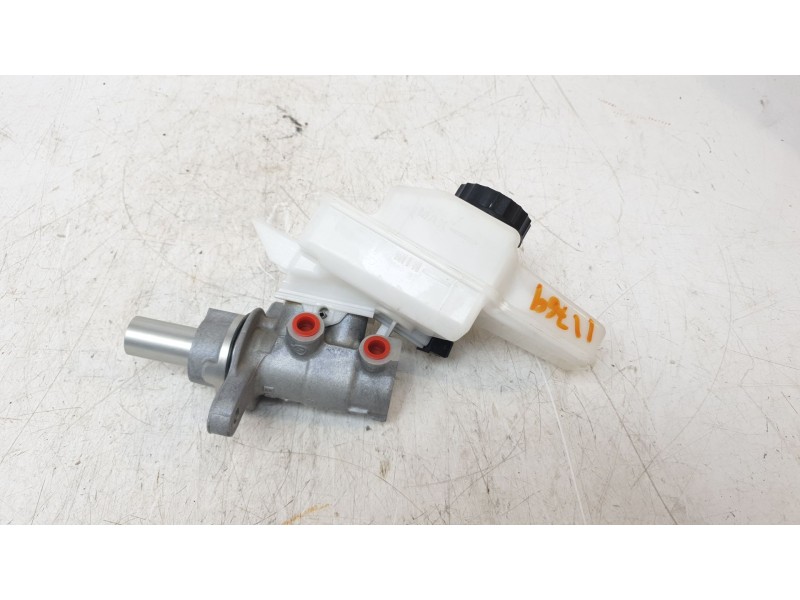 Recambio de bomba freno para toyota yaris cross hybrid fwd style referencia OEM IAM 47201K9005 0204850452 