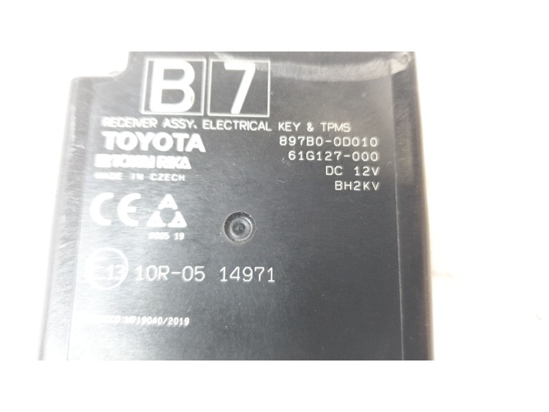 Recambio de modulo electronico para toyota yaris cross hybrid fwd style referencia OEM IAM 897B00D010 61G127000 