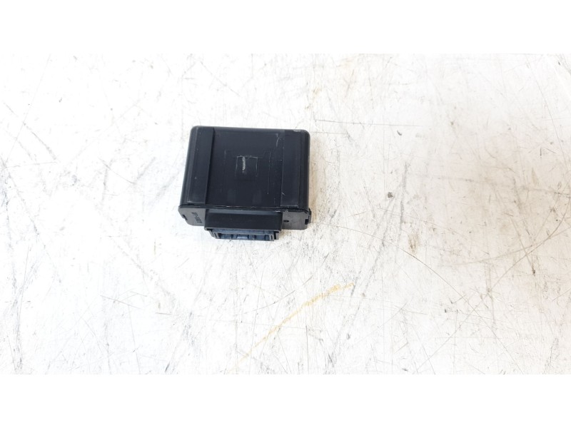 Recambio de modulo electronico para toyota yaris cross hybrid fwd style referencia OEM IAM 867A3K0010  