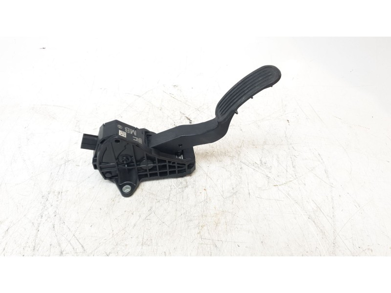 Recambio de potenciometro pedal para toyota yaris cross hybrid fwd style referencia OEM IAM 78110K0030  