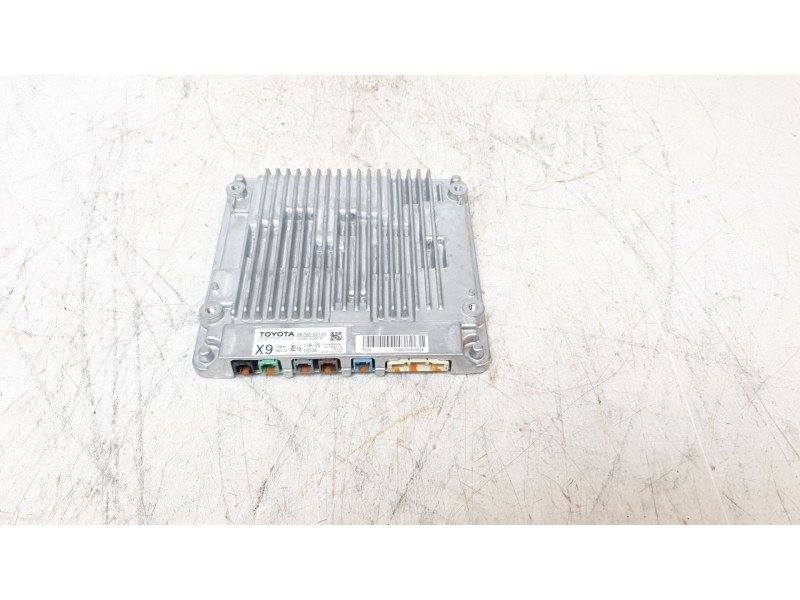 Recambio de modulo electronico para toyota yaris cross hybrid fwd style referencia OEM IAM 8679252120  