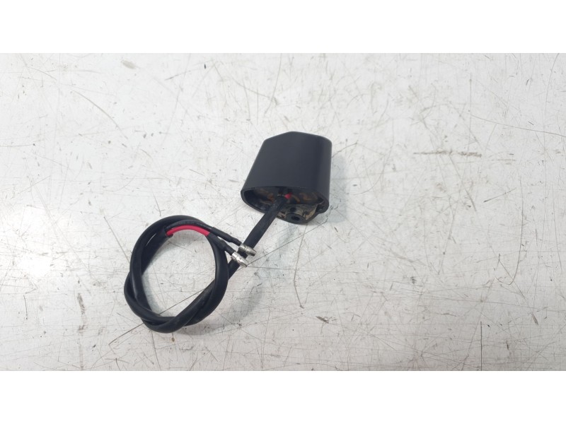 Recambio de piloto matricula para silence silence s01a/5/2 s01a/5/2 referencia OEM IAM S018516000  