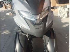 Recambio de faro delantero para yamaha tricity tricity 300 (sh16) referencia OEM IAM   