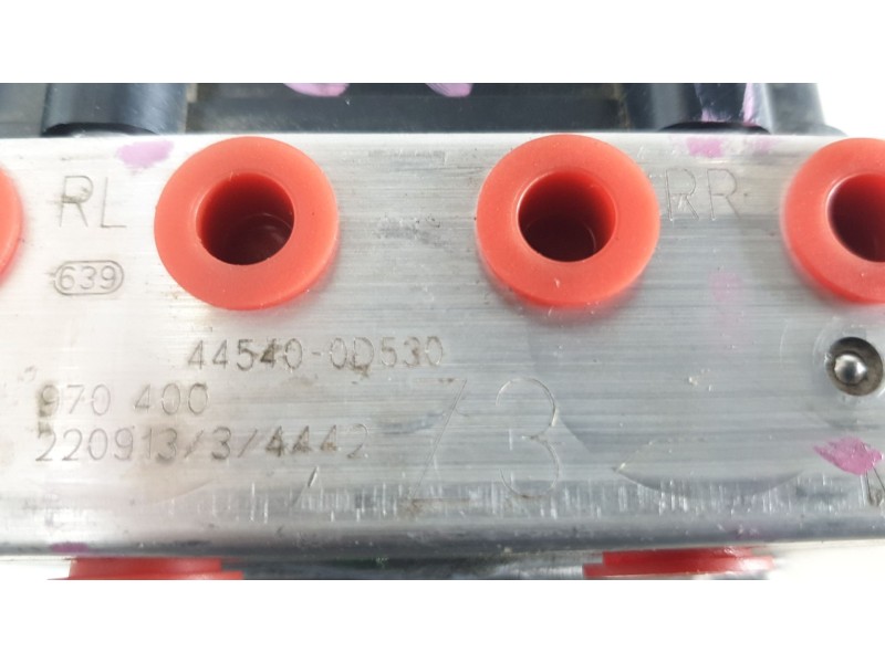 Recambio de abs para toyota yaris cross hybrid fwd style referencia OEM IAM 445400D530  