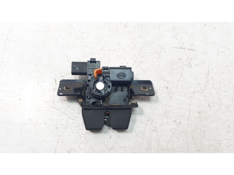 Recambio de cerradura maletero / porton para byd atto 3 ev referencia OEM IAM SC2EM6305200  