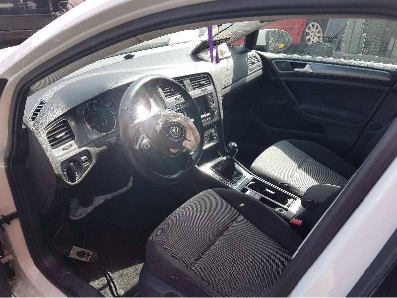 volkswagen golf vii lim. del año 2015