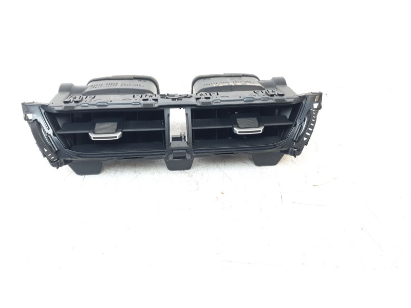 Recambio de aireador central para toyota corolla station wagon (_e21_) 2.0 hybrid (mzeh12) referencia OEM IAM 5567002830  