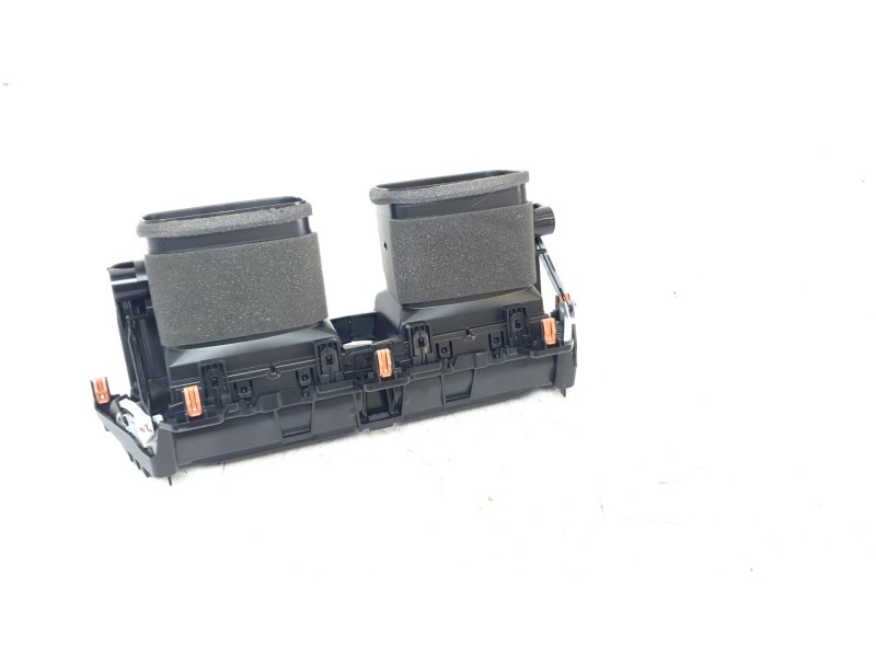 Recambio de aireador central para toyota corolla station wagon (_e21_) 2.0 hybrid (mzeh12) referencia OEM IAM 5567002830  