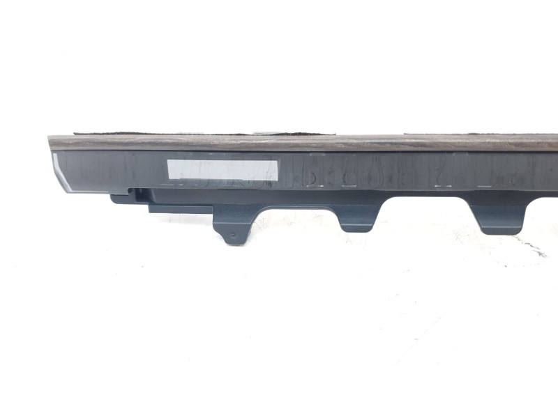 Recambio de aireador derecho para toyota corolla station wagon (_e21_) 2.0 hybrid (mzeh12) referencia OEM IAM 5566002510  