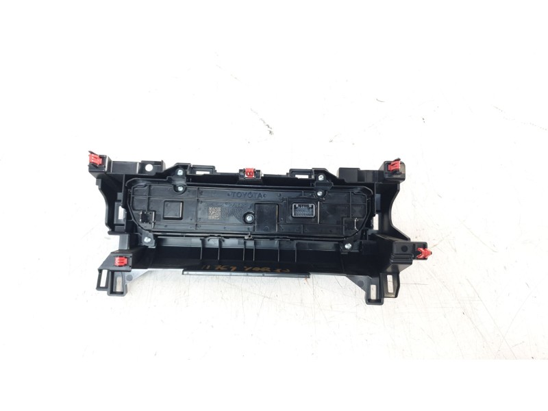 Recambio de mando climatizador para toyota yaris cross hybrid fwd style referencia OEM IAM 559000DC71  