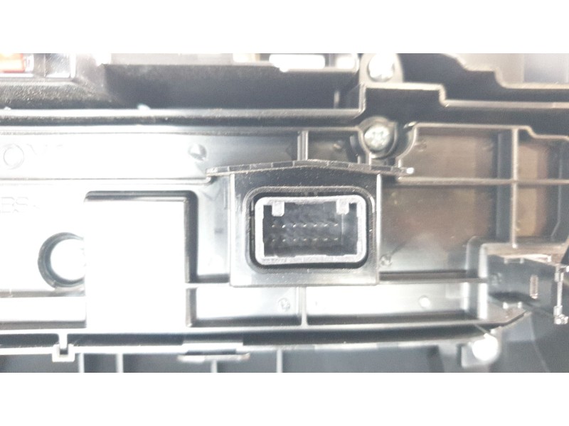 Recambio de mando climatizador para toyota yaris cross hybrid fwd style referencia OEM IAM 559000DC71  