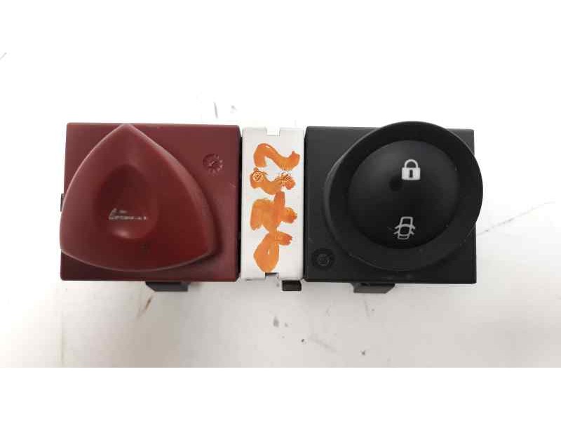 Recambio de warning para renault megane ii classic berlina confort dynamique referencia OEM IAM 8200095493 8200109723 8200107808