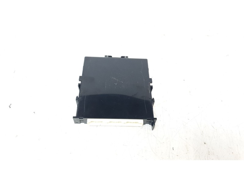 Recambio de modulo electronico para toyota yaris cross hybrid fwd style referencia OEM IAM 899900D470  