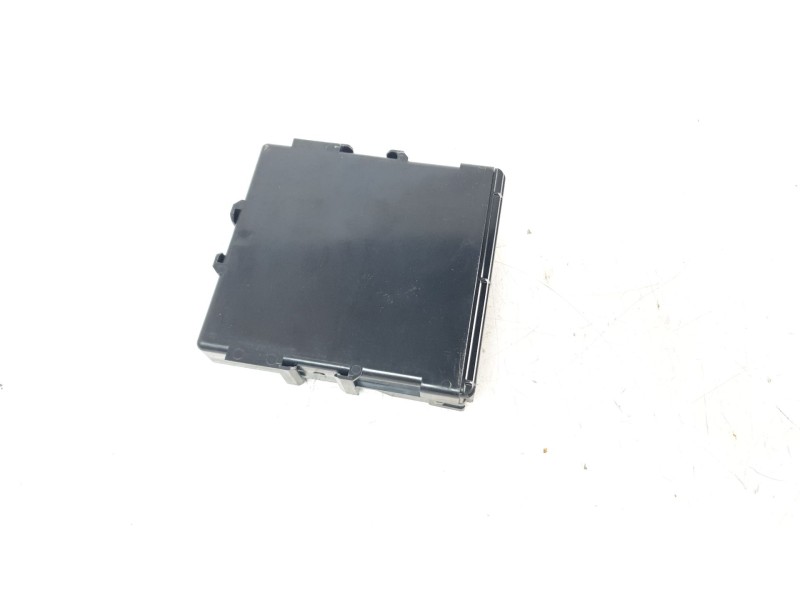 Recambio de modulo electronico para toyota yaris cross hybrid fwd style referencia OEM IAM 899810D032  