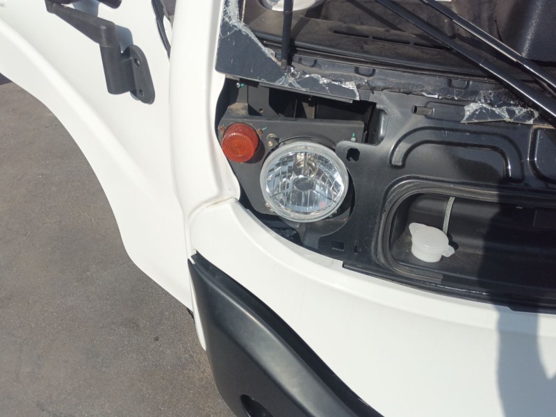 Recambio de faro derecho para invicta metro pick up electrico referencia OEM IAM   