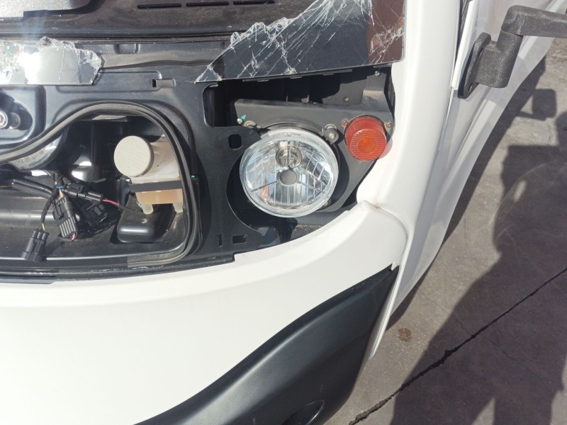 Recambio de faro izquierdo para invicta metro pick up electrico referencia OEM IAM   