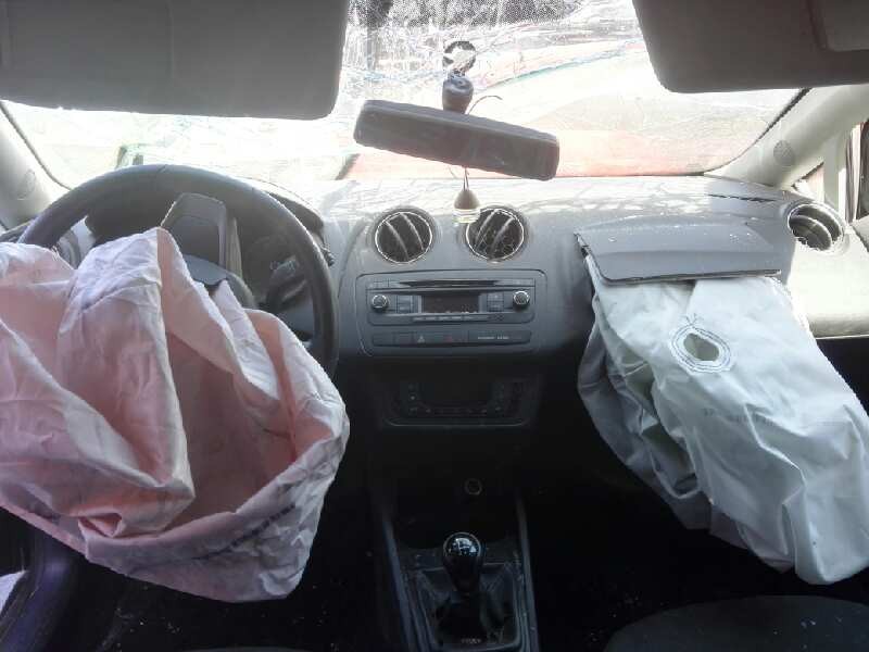 seat ibiza (6j5) del año 2014