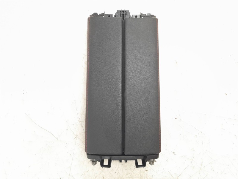 Recambio de apoyabrazos central para mercedes-benz b-klasse (bm 247) b 180 referencia OEM IAM 1776806603  