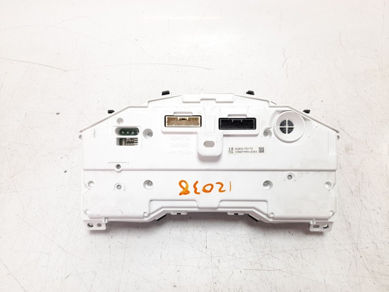 Recambio de cuadro instrumentos para toyota corolla (e21) hybrid active referencia OEM IAM 83800F2Y70  