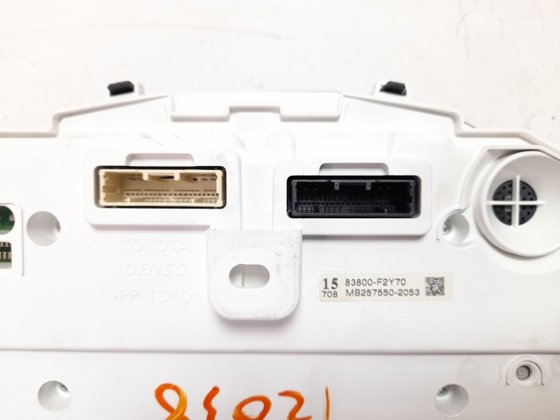 Recambio de cuadro instrumentos para toyota corolla (e21) hybrid active referencia OEM IAM 83800F2Y70  