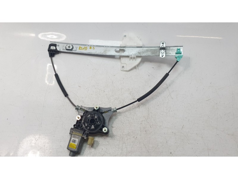 Recambio de elevalunas delantero derecho para kia stonic (ybcuv) concept referencia OEM IAM 82402H8000  