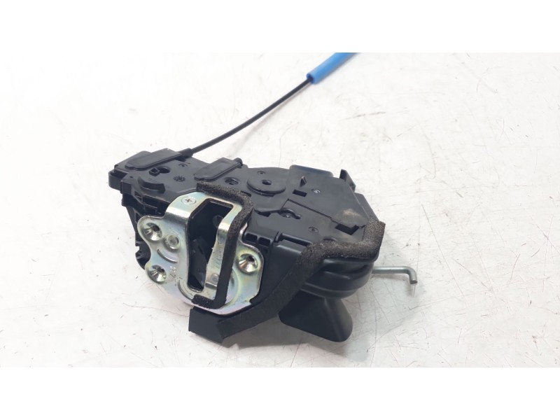 Recambio de cerradura puerta delantera derecha para kia stonic (ybcuv) concept referencia OEM IAM 81320H8050  