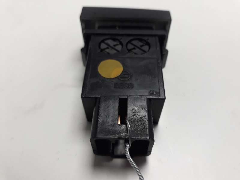 Recambio de interruptor para ssangyong rexton rx 270 plus / 270 xdi plus referencia OEM IAM   