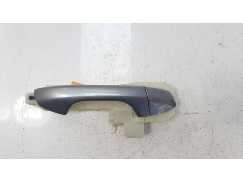 Recambio de maneta exterior delantera derecha para kia stonic (ybcuv) concept referencia OEM IAM 82661H8700  