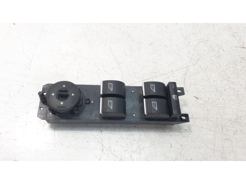 Recambio de mando elevalunas delantero izquierdo para ford kuga st-line referencia OEM IAM F1ET14A132CC  