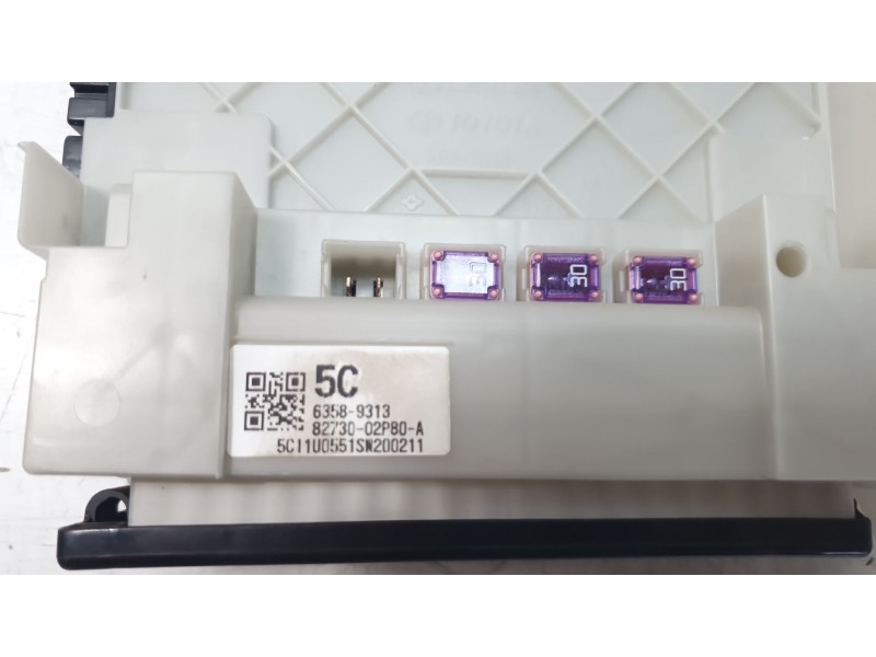 Recambio de caja reles / fusibles para toyota corolla (e21) hybrid active referencia OEM IAM 8273002P80A  