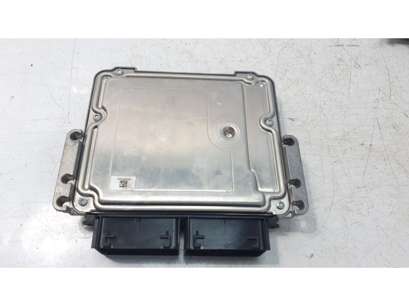 Recambio de centralita motor uce para ford kuga st-line referencia OEM IAM GV6112A650 0281033472 
