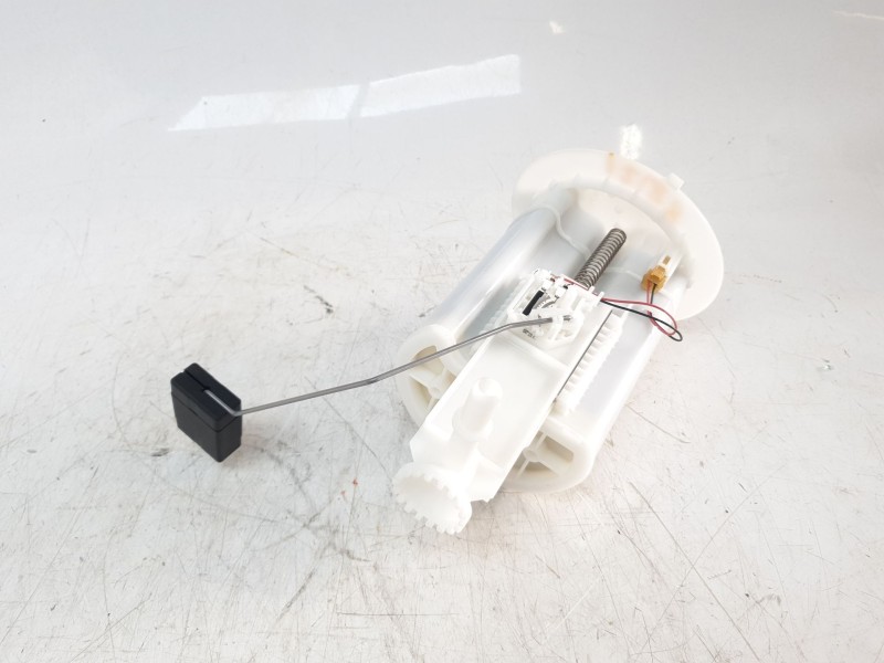 Recambio de bomba combustible para lexus is iii (_e3_) 300h (ave30_) referencia OEM IAM 7702453080  