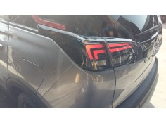 PILOTO TRASERO IZQUIERDO YQ01103680 