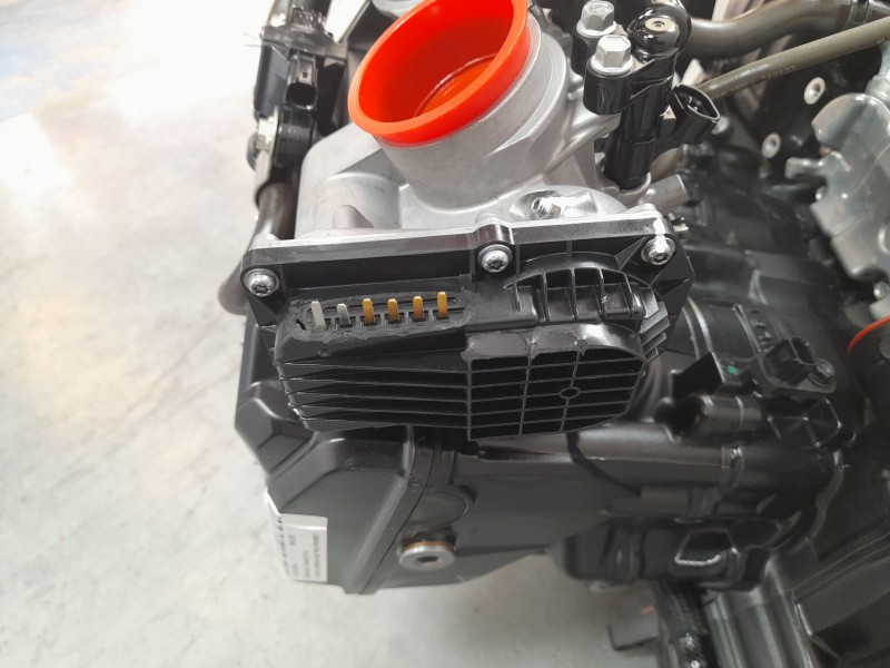 Recambio de motor completo para honda cb 750 hornet referencia OEM IAM RH12E  