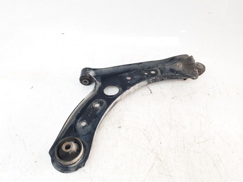 Recambio de brazo suspension inferior delantero izquierdo para hyundai kona pure referencia OEM IAM 54500J9000  