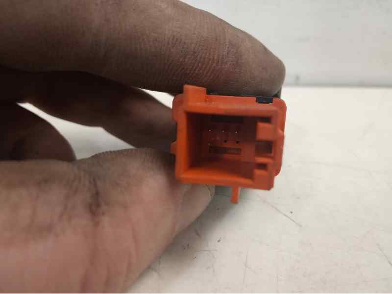 Recambio de interruptor para volkswagen golf v berlina (1k1) r32 referencia OEM IAM 1K0927121A  
