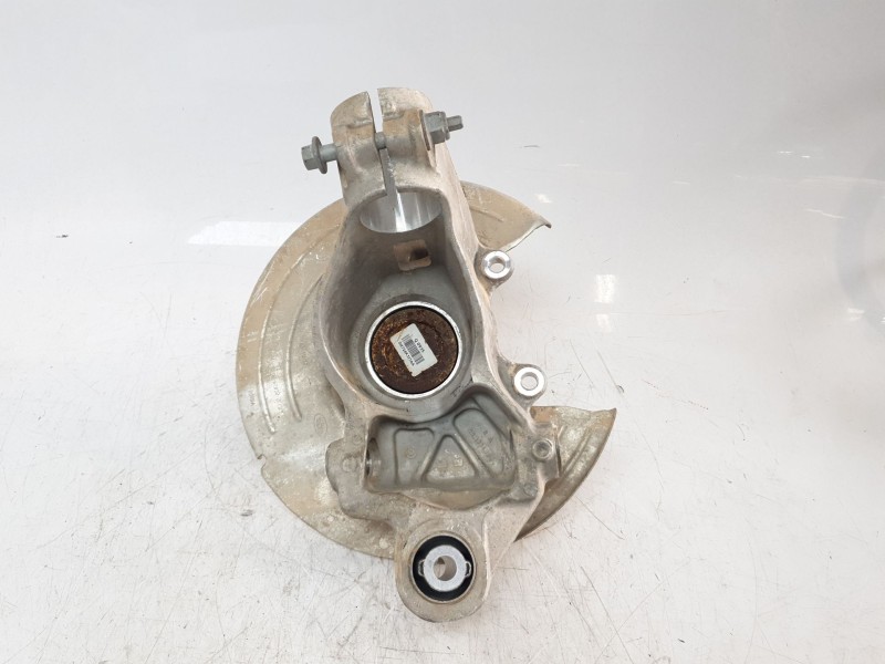 Recambio de mangueta trasera derecha para land rover evoque pure referencia OEM IAM LR068883  