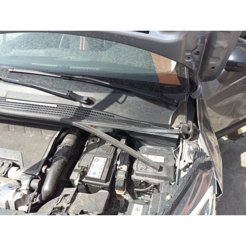 Recambio de motor limpia delantero para opel crossland x / crossland (p17, p2qo) 1.2 (75) referencia OEM IAM   