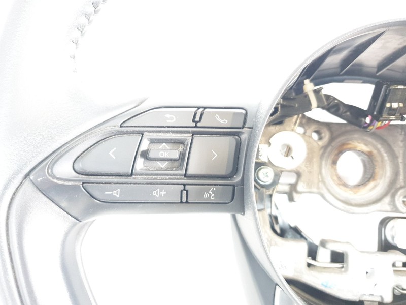 Recambio de volante para toyota yaris cross hybrid fwd style referencia OEM IAM 45100K0100C0  