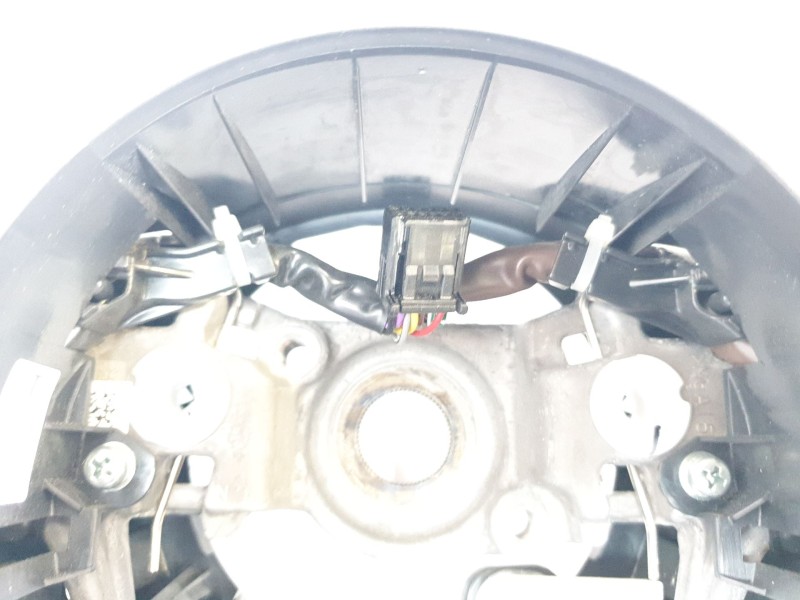 Recambio de volante para toyota yaris cross hybrid fwd style referencia OEM IAM 45100K0100C0  