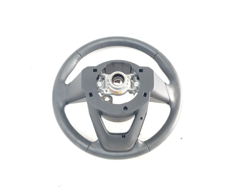 Recambio de volante para toyota yaris cross hybrid fwd style referencia OEM IAM 45100K0100C0  