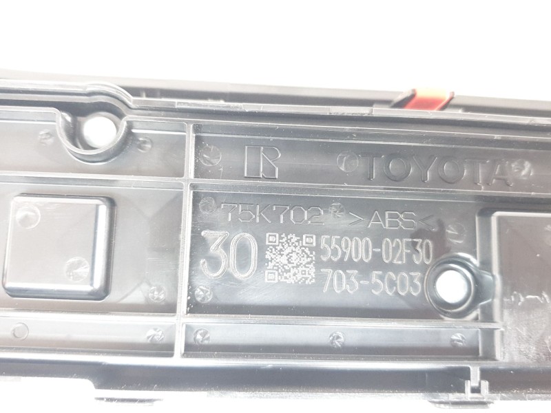 Recambio de mando climatizador para toyota corolla station wagon (_e21_) 2.0 hybrid (mzeh12) referencia OEM IAM 5590002F30  