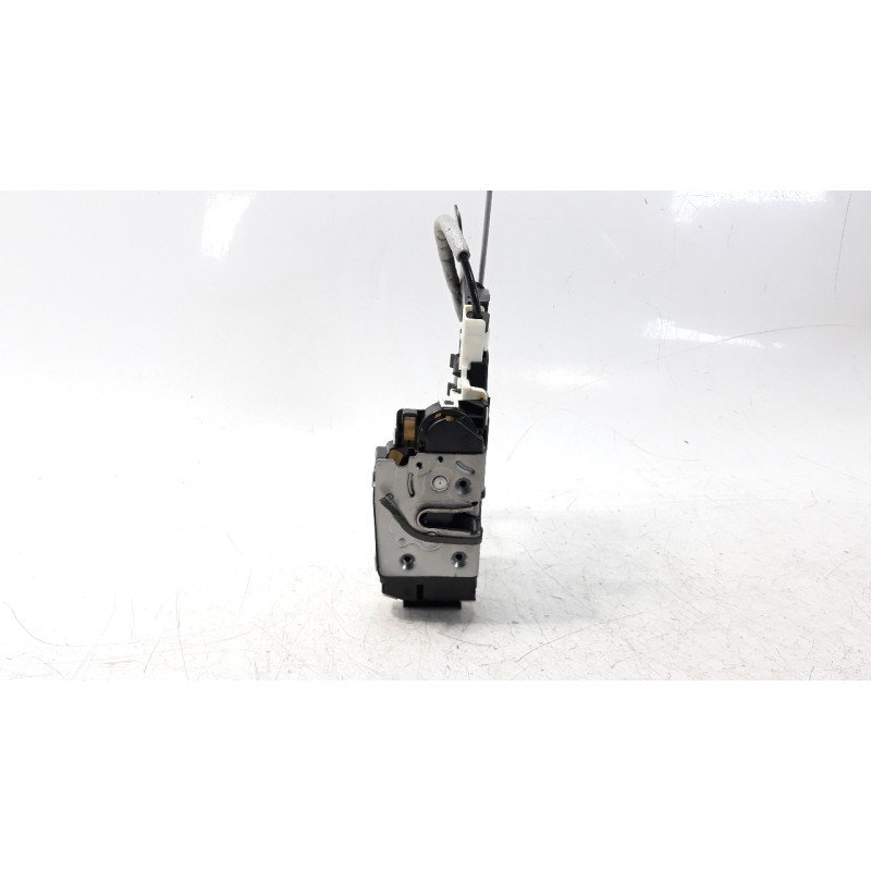 Recambio de cerradura puerta delantera derecha para mercedes-benz clase m (w166) ml 350 bluetec (166.004) referencia OEM IAM A16