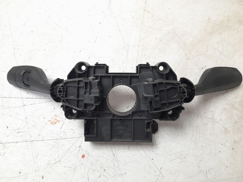 Recambio de mando multifuncion para bmw 1 (f40) 118 d referencia OEM IAM 61315A819E7  