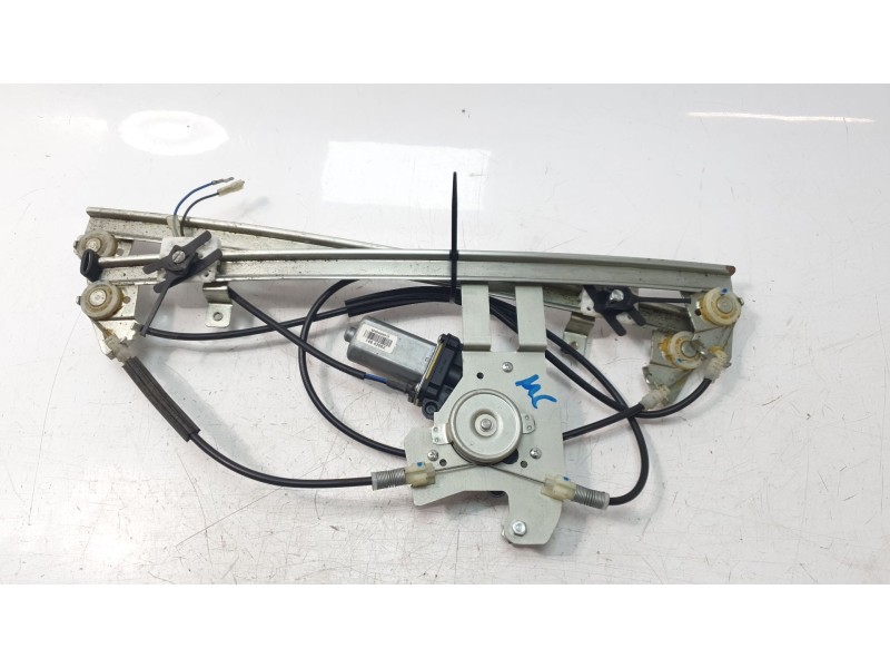 Recambio de elevalunas delantero izquierdo para renault clio iii referencia OEM IAM 8200297443 115619 RT56AL