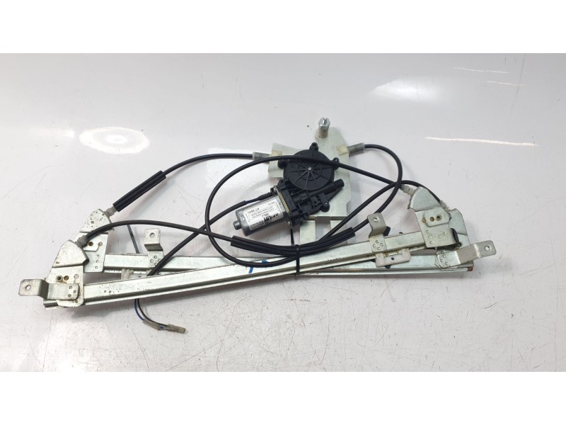 Recambio de elevalunas delantero izquierdo para renault clio iii referencia OEM IAM 8200297443 115619 RT56AL