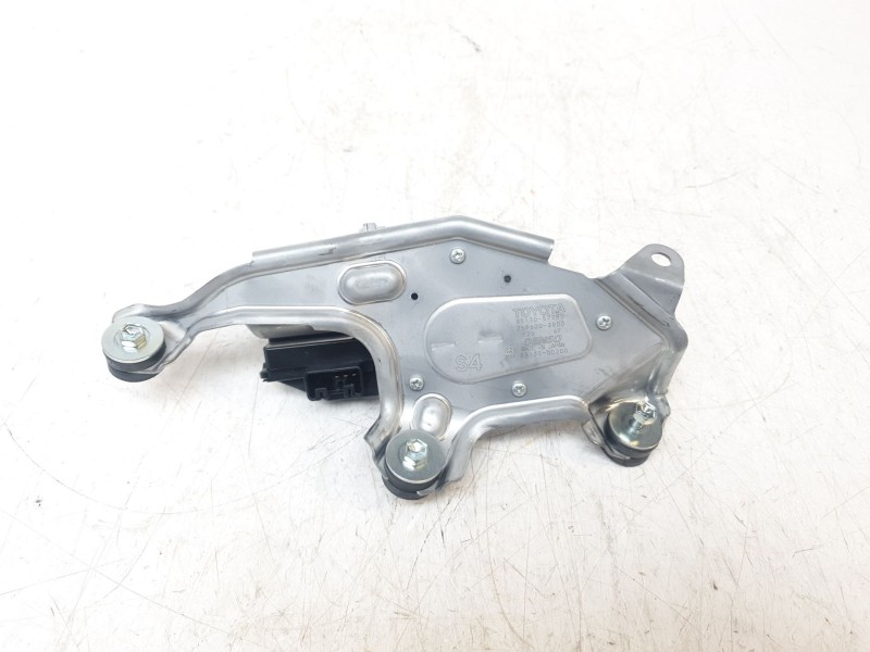 Recambio de motor limpia trasero para toyota yaris cross hybrid fwd style referencia OEM IAM 8513052280  