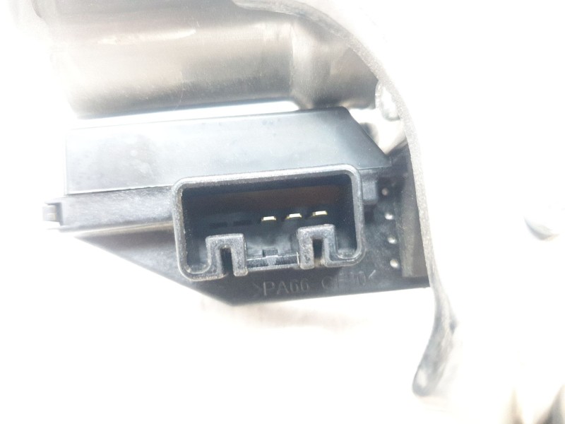 Recambio de motor limpia trasero para toyota yaris cross hybrid fwd style referencia OEM IAM 8513052280  