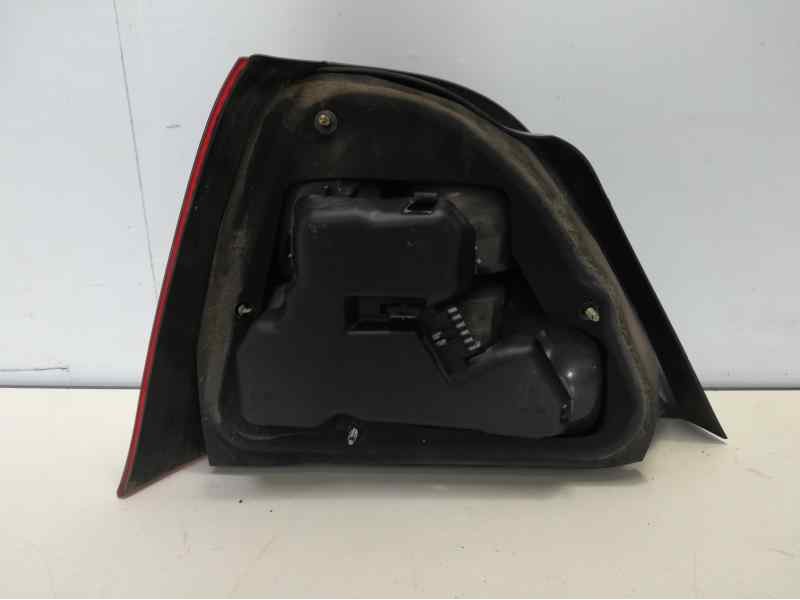 Recambio de piloto trasero derecho para mg rover serie 200 (rf) 2.0 turbodiesel referencia OEM IAM  RG3424153 16824032