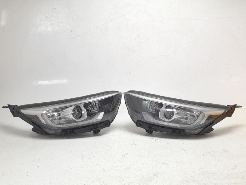 Recambio de morro completo para kia stonic (ybcuv) concept referencia OEM IAM 86511H8400  